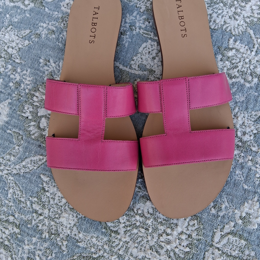 Talbots Hannah Vachetta Leather Flat Slides Sandals Sz 9. Barbie Pink Classic - Picture 3 of 14